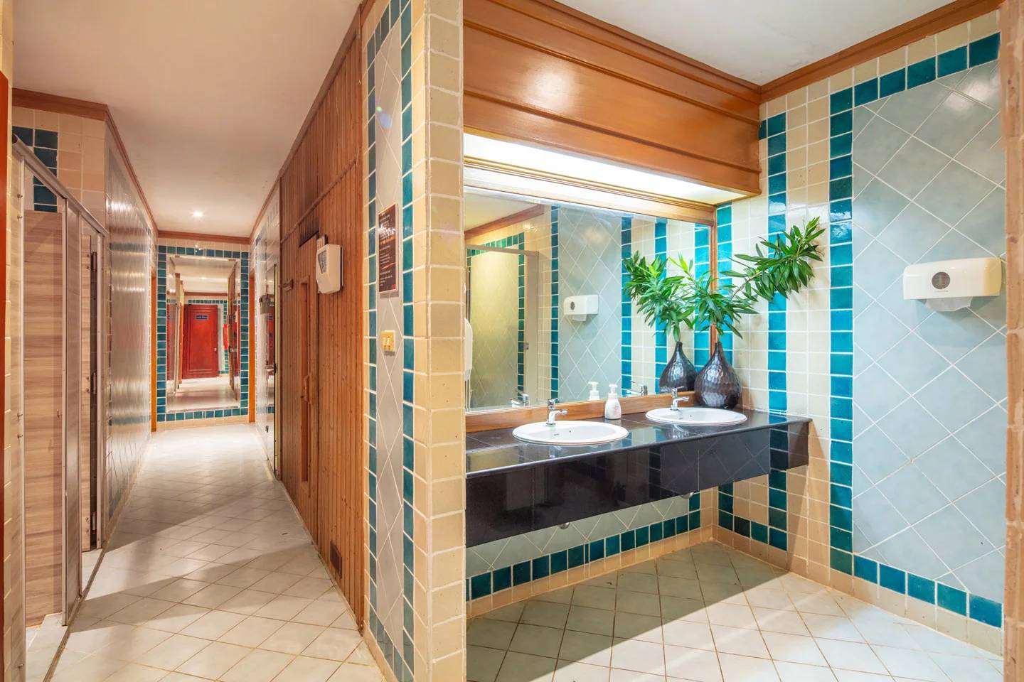 โรงแรมทวาราวดี