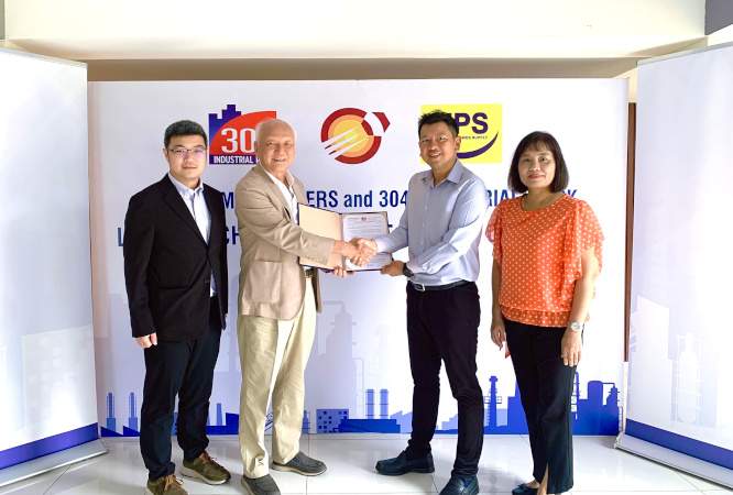 สวนอุตสาหกรรม 304 ร่วมลงนามสัญญาซื้อขายที่ดินกับบริษัท Pneu Team Fasteners