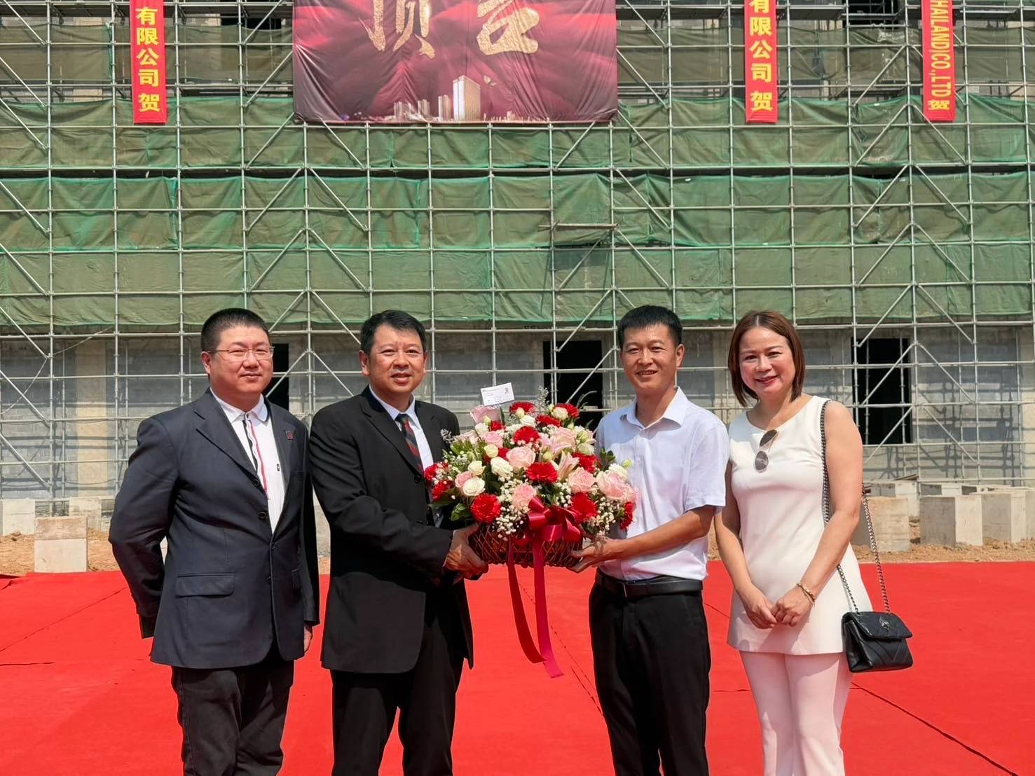 304 Industrial Park Congratulates Thai Gemini Food Co., Ltd. on the Topping-Off Ceremony of Its New Facility