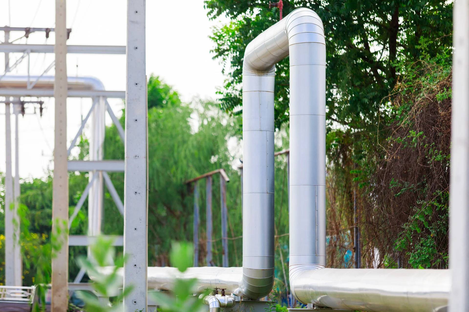 Hybrid Solar-Biomass Energy: High-Pressure Green Steam